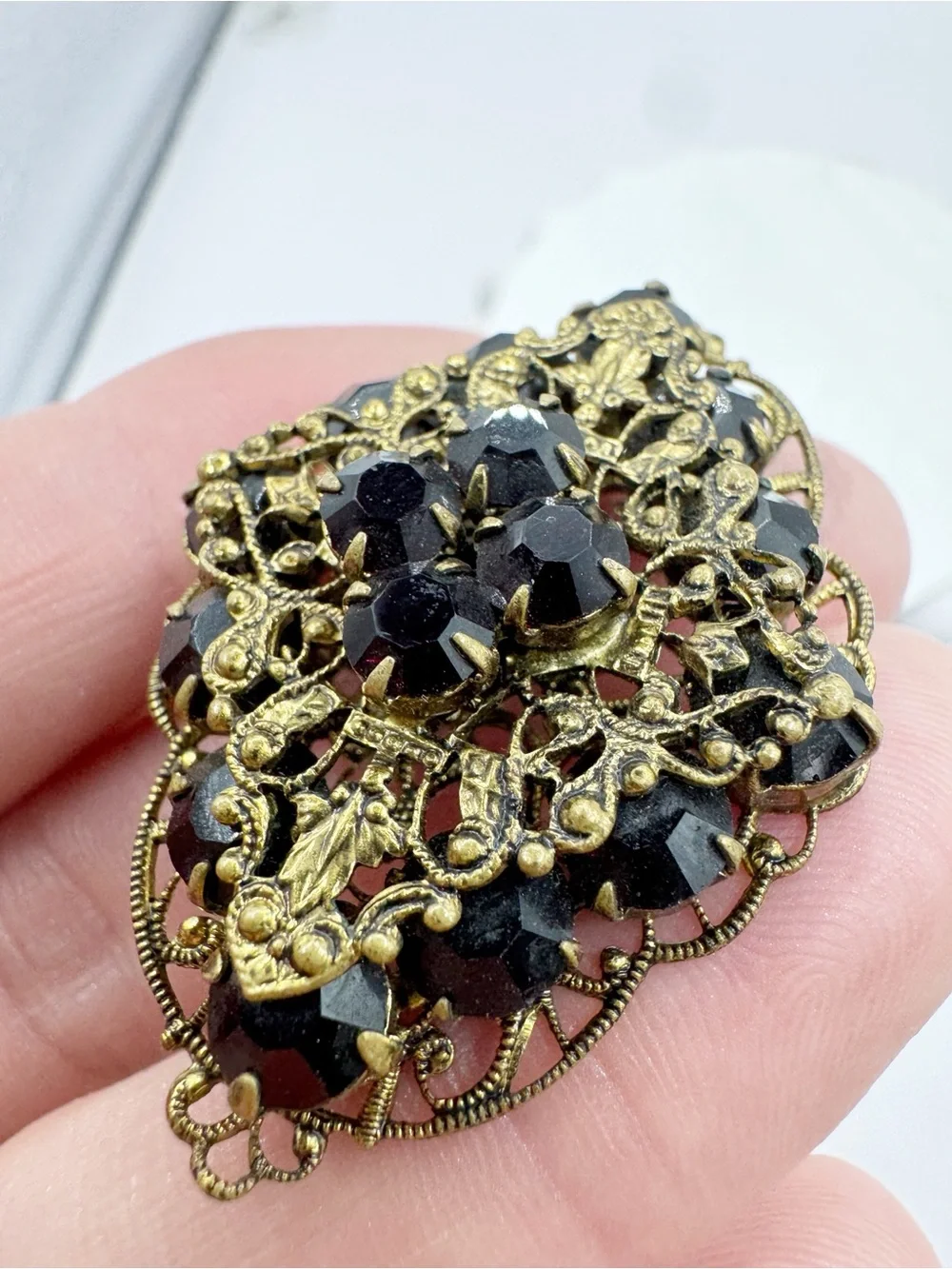 Antiqued gold tone filigree Czech style glass brooch pin